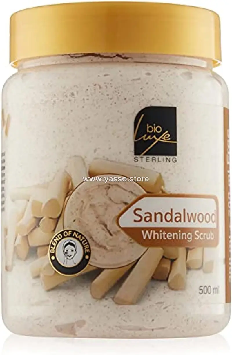 سكراب بيو لوكس بخشب الصندل لتفتيح وتقشير البشرة – Bio Luxe Sandal Wood Scrub (500 مل) - YASSO STORE