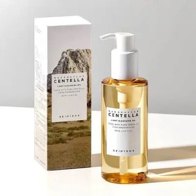 الغسول الزيتي المزدوج من سنتيلا (CENTELLA LIGHT CLEANSING OIL) - YASSO STORE