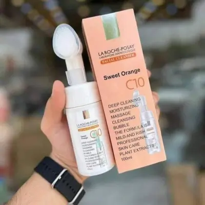 غسول لاروش بوزيه فيتامين سي 10 لتفتيح ونضارة البشرة (LA ROCHE POSAY Vitamin C10 Cleanser) - YASSO STORE